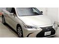 2019 Lexus ES