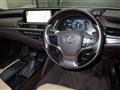 2019 Lexus ES