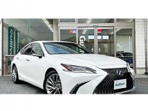 2019 Lexus ES