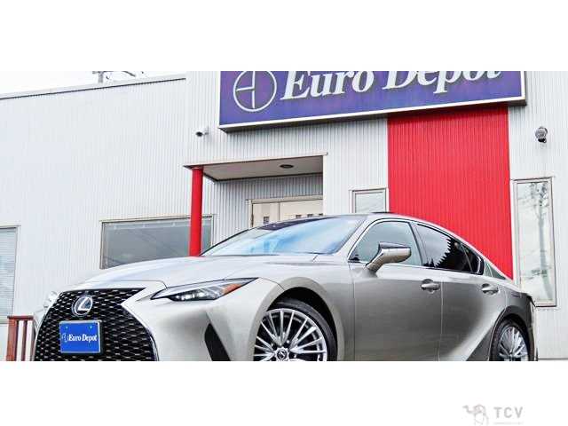 2024 Lexus IS