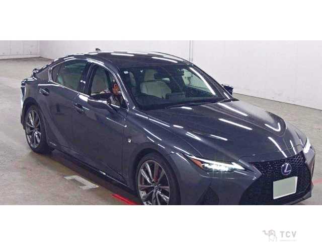 2022 Lexus IS