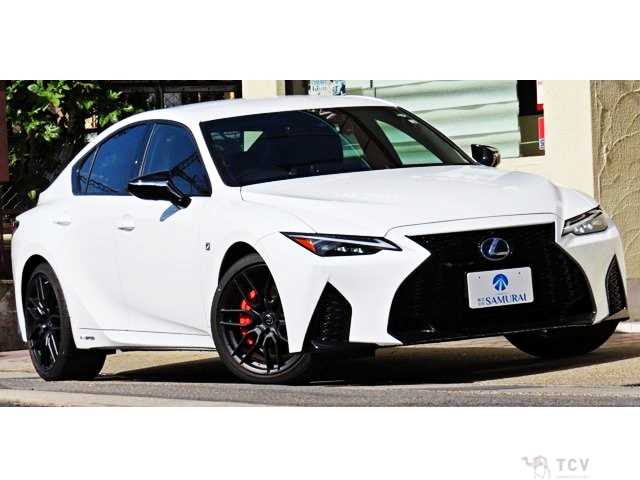 2022 Lexus IS