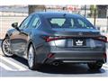 2021 Lexus IS