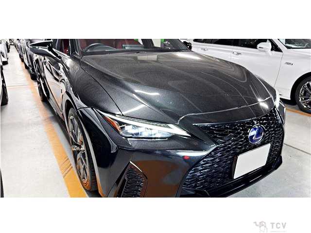 2021 Lexus IS