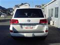 2018 Toyota Land Cruiser