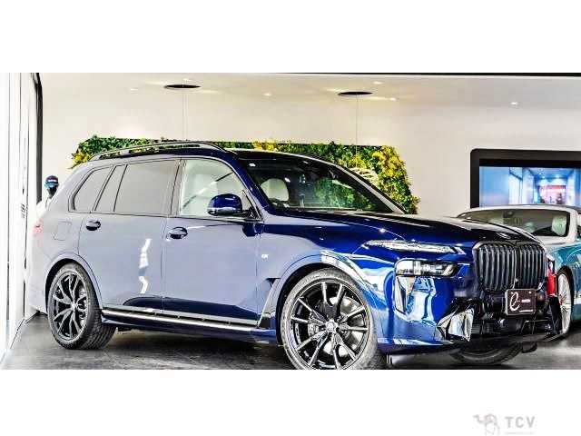 2023 BMW X7