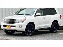 2013 Toyota Land Cruiser