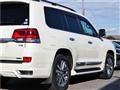 2017 Toyota Land Cruiser