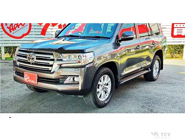 2016 Toyota Land Cruiser