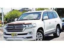 2018 Toyota Land Cruiser