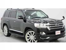 2018 Toyota Land Cruiser