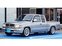 2003 Toyota Hilux