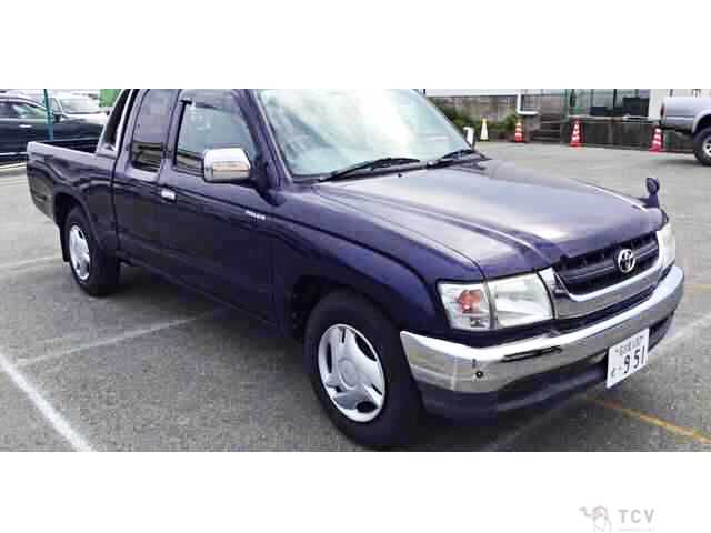 2003 Toyota Hilux