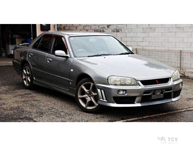 2000 Nissan Skyline