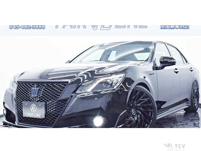 2013 Toyota Crown Hybrid