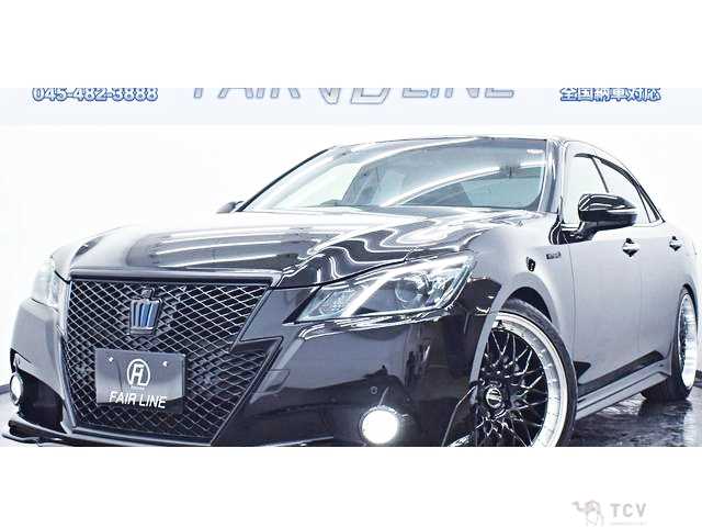 2013 Toyota Crown Hybrid