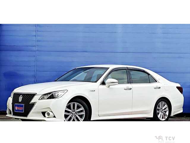 2014 Toyota Crown Hybrid