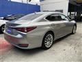 2019 Lexus ES