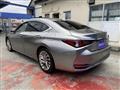 2019 Lexus ES