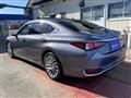 2019 Lexus ES