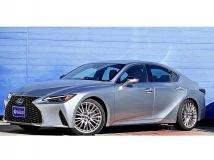 2020 Lexus IS