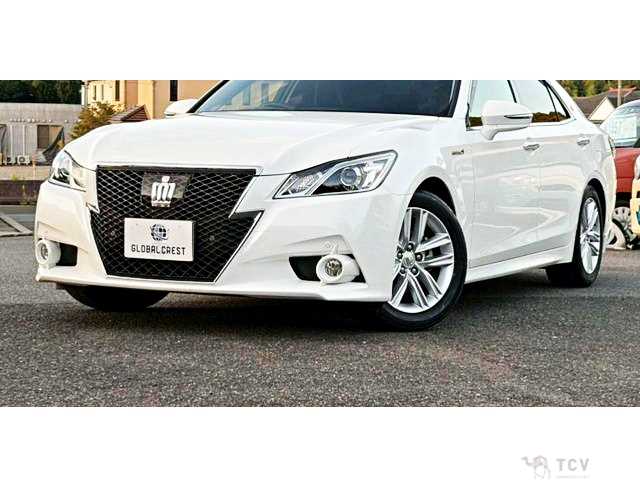 2014 Toyota Crown Hybrid