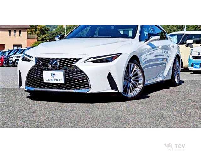 2020 Lexus IS