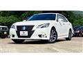 2015 Toyota Crown Hybrid