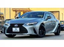 2021 Lexus IS