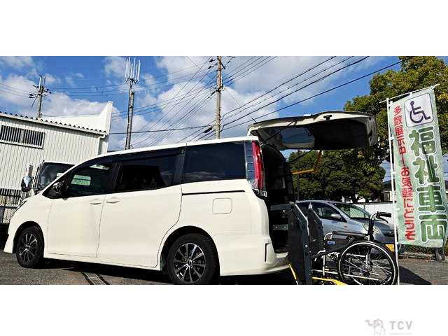 2019 Toyota Noah