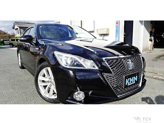 2013 Toyota Crown Hybrid