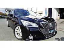 2013 Toyota Crown Hybrid