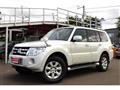 2013 Mitsubishi Pajero