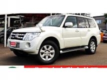 2013 Mitsubishi Pajero