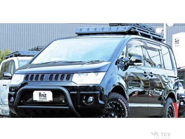 2016 Mitsubishi Delica D5