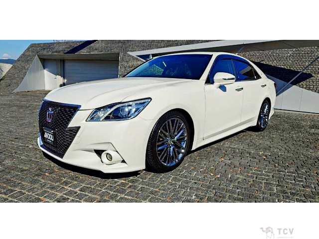 2013 Toyota Crown