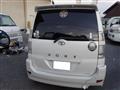 2005 Toyota Voxy