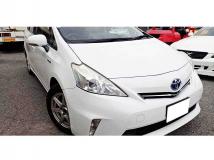 2012 Toyota PRIUS α