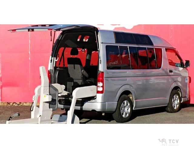 2011 Toyota Hiace Van