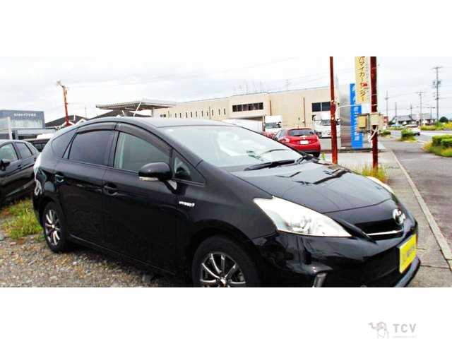 2013 Toyota PRIUS α