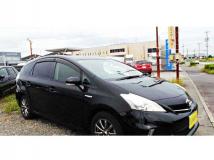 2013 Toyota PRIUS α