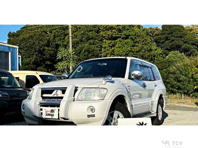 2002 Mitsubishi Pajero