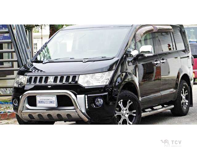 2012 Mitsubishi Delica D5