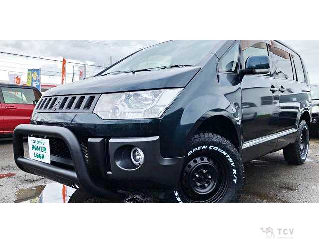 2014 Mitsubishi Delica D5
