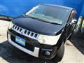 2009 Mitsubishi Delica D5