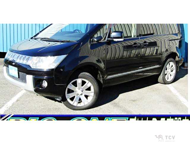 2011 Mitsubishi Delica D5