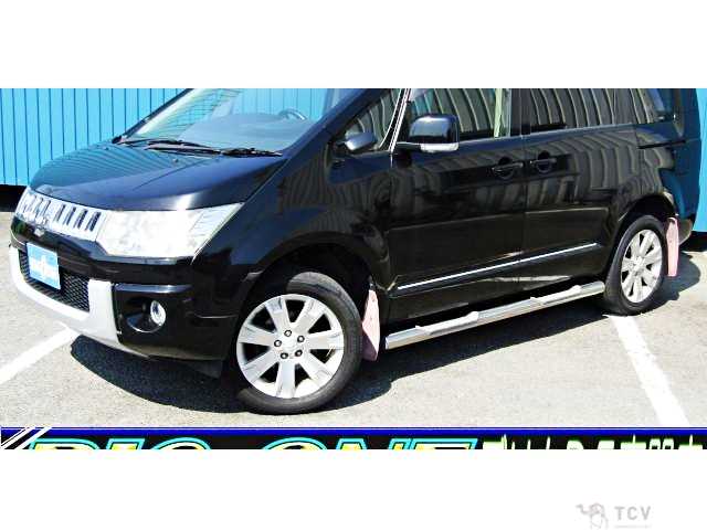 2012 Mitsubishi Delica D5