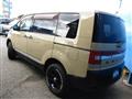 2011 Mitsubishi Delica D5
