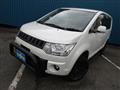 2016 Mitsubishi Delica D5