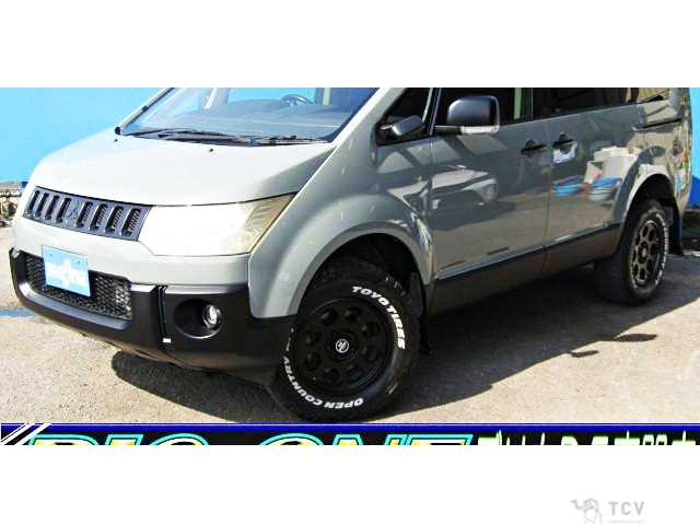 2013 Mitsubishi Delica D5